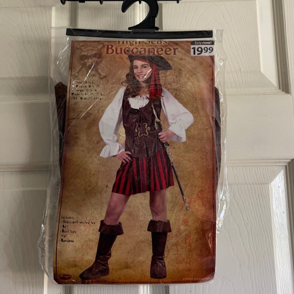 NEW SEA BUCCANEER size 12-14